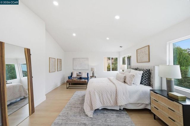 509 Zenith Ridge Dr, Danville, CA 94506