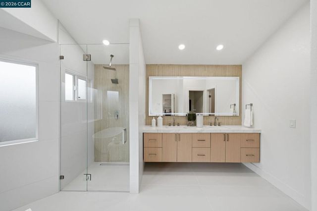 509 Zenith Ridge Dr, Danville, CA 94506