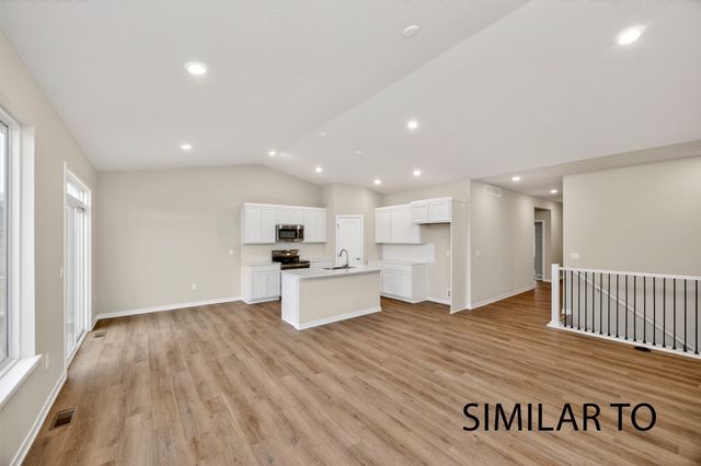 9846 Watermeadow Circle, Johnston, IA 50131