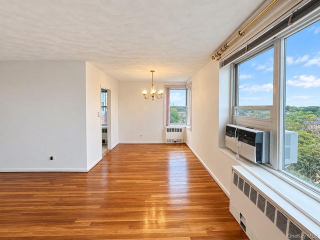 209-15 18th Avenue 6F, Bayside, NY 11360