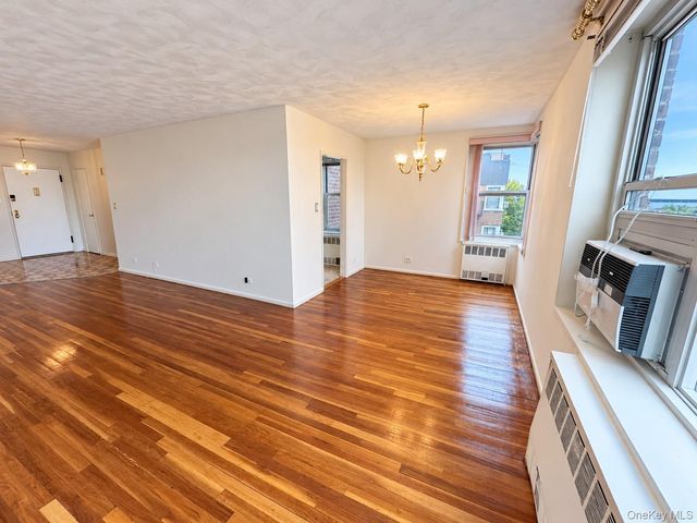 209-15 18th Avenue 6F, Bayside, NY 11360