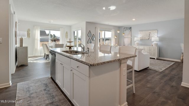 29 S Thorn Tree Street, Byhalia, MS 38611