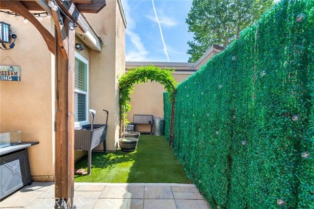 1182 Mountain Gate, Upland, CA 91786