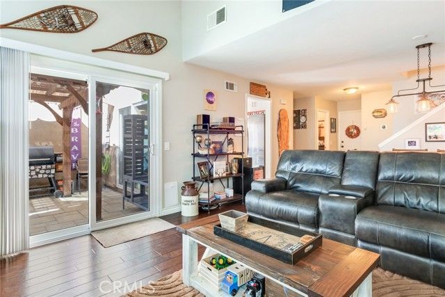 1182 Mountain Gate, Upland, CA 91786