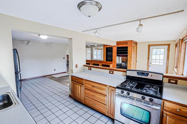 10 Westborn Drive, Merrimack, NH 03054