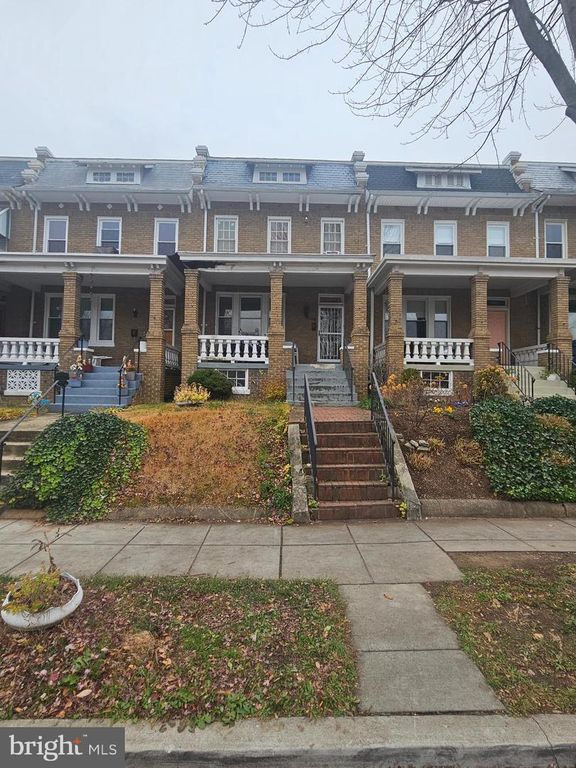 3809 10TH ST NW, Washington, DC 20011