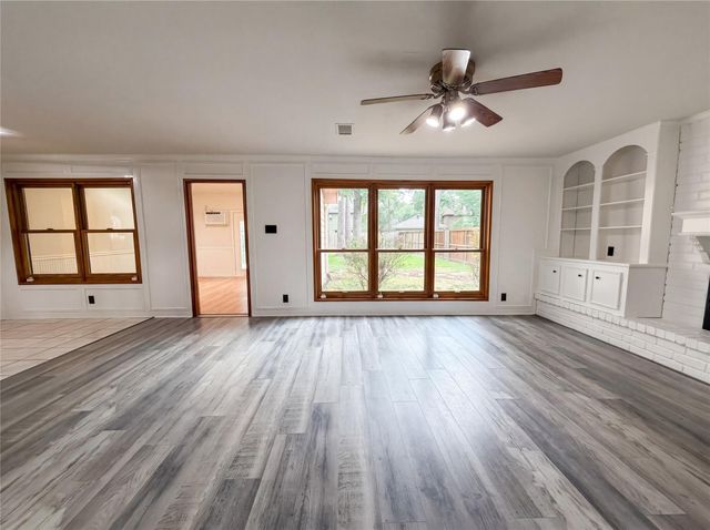 17518 Rustington Drive, Spring, TX 77379