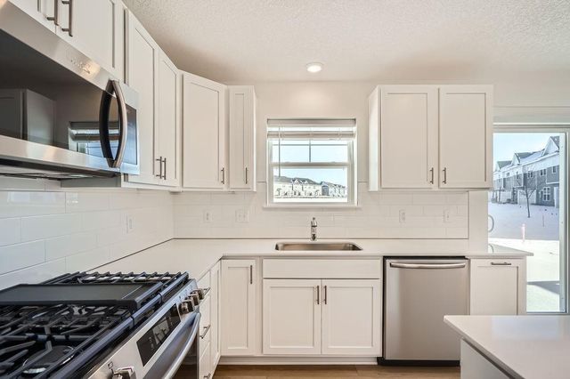 1082 Jubert Drive, Medina, MN 55340