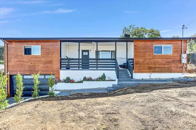 9861 Bon Vue Drive, El Cajon, CA 92021