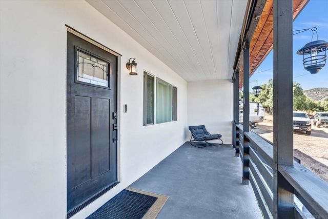 9861 Bon Vue Drive, El Cajon, CA 92021