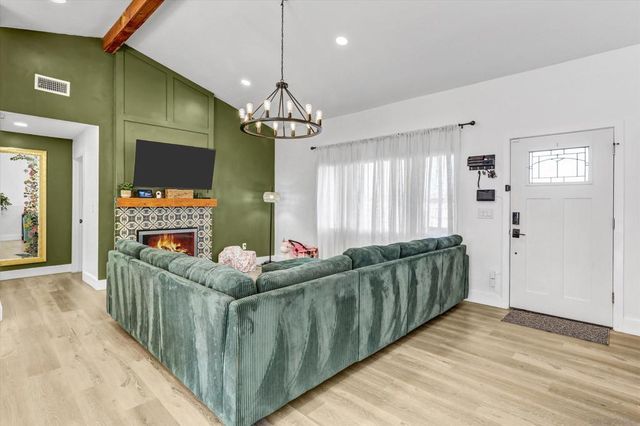 9861 Bon Vue Drive, El Cajon, CA 92021