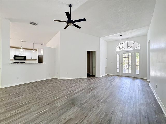 1707 TREMONT COURT, Sun City Center, FL 33573
