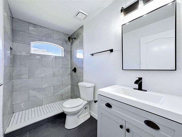 1707 TREMONT COURT, Sun City Center, FL 33573