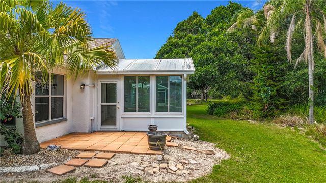 1707 TREMONT COURT, Sun City Center, FL 33573
