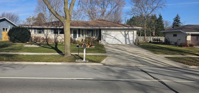 3166 North AVENUE, Sheboygan, WI 53083