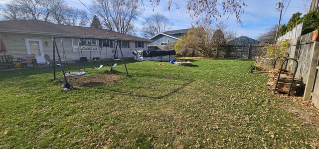 3166 North AVENUE, Sheboygan, WI 53083