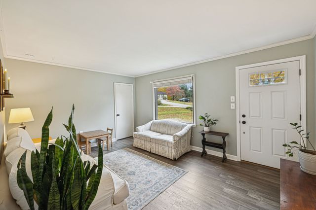 202 Cathey Ln, Columbia, TN 38401