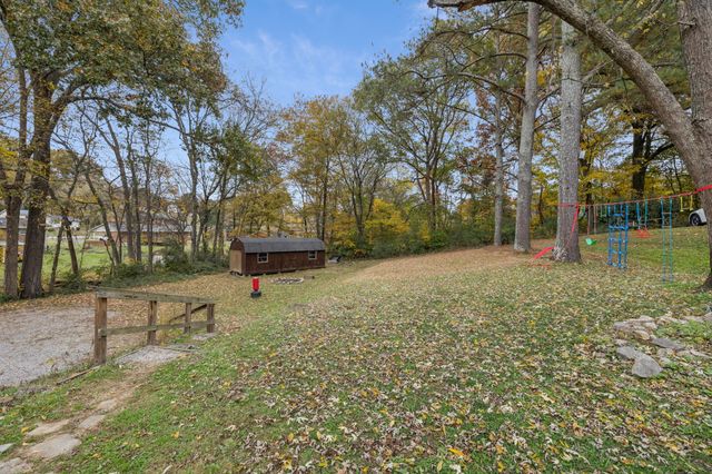 202 Cathey Ln, Columbia, TN 38401