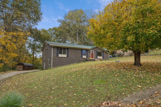 202 Cathey Ln, Columbia, TN 38401