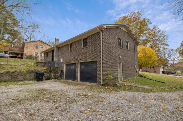 202 Cathey Ln, Columbia, TN 38401