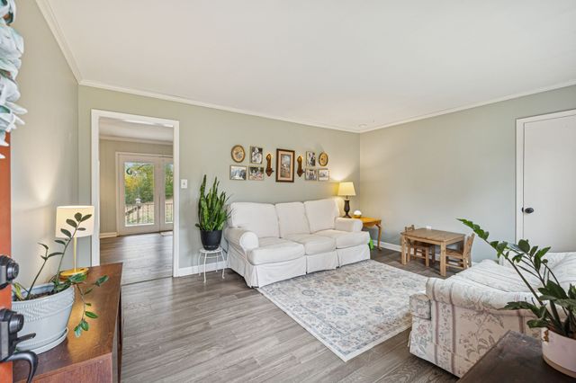 202 Cathey Ln, Columbia, TN 38401