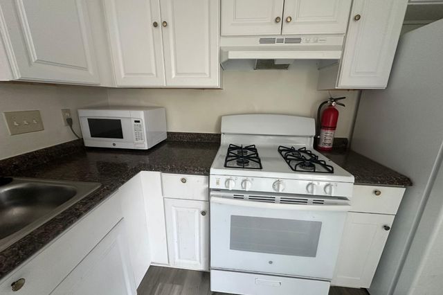 2202 Tabor CT C, Austin, TX 78748