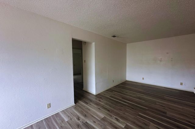 2202 Tabor CT C, Austin, TX 78748