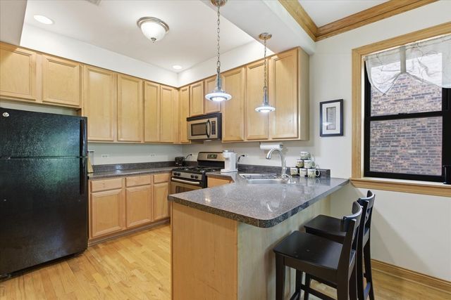 5311 S WOODLAWN Avenue 2, Chicago, IL 60615