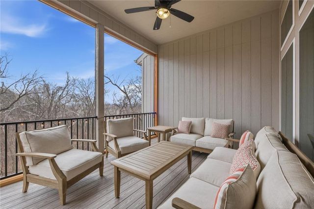 13426 Terrace Park Drive, Parkville, MO 64152