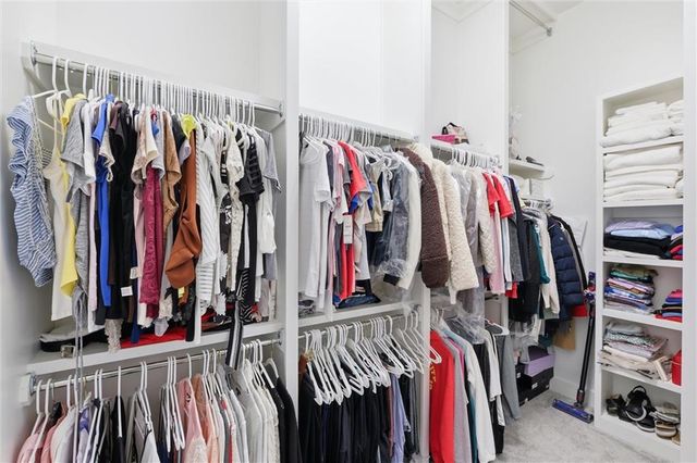 13426 Terrace Park Drive, Parkville, MO 64152