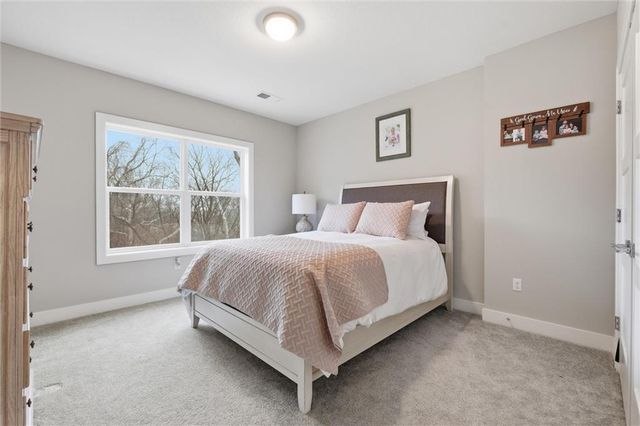 13426 Terrace Park Drive, Parkville, MO 64152