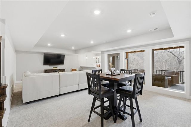 13426 Terrace Park Drive, Parkville, MO 64152