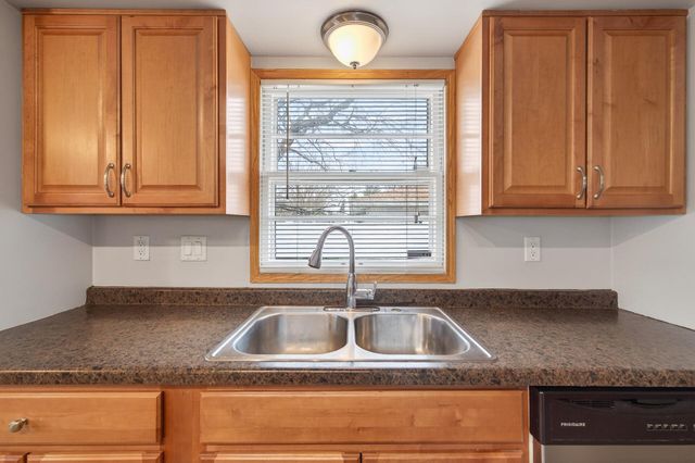 8806 18th Avenue S, Bloomington, MN 55425