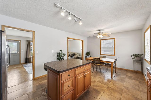 8806 18th Avenue S, Bloomington, MN 55425