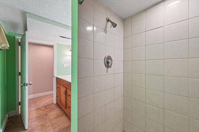 8806 18th Avenue S, Bloomington, MN 55425