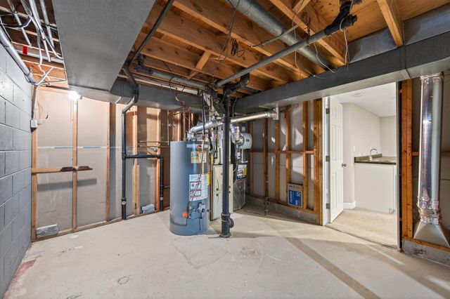 8806 18th Avenue S, Bloomington, MN 55425