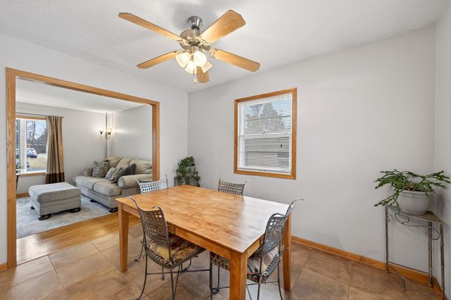 8806 18th Avenue S, Bloomington, MN 55425