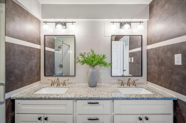 15 Greenway Plaza 12D, Houston, TX 77046