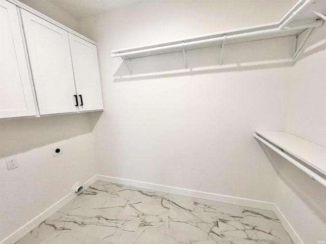 2106 Aruba Drive, Bedford, IN 47421