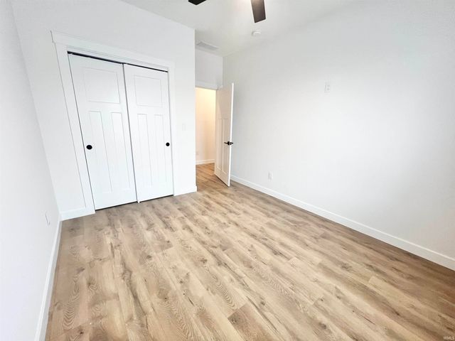 2106 Aruba Drive, Bedford, IN 47421