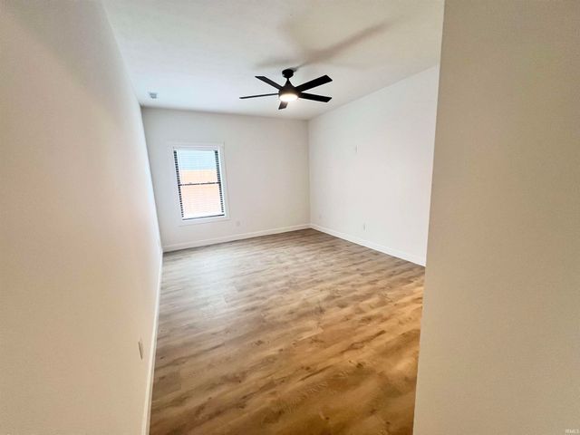 2106 Aruba Drive, Bedford, IN 47421