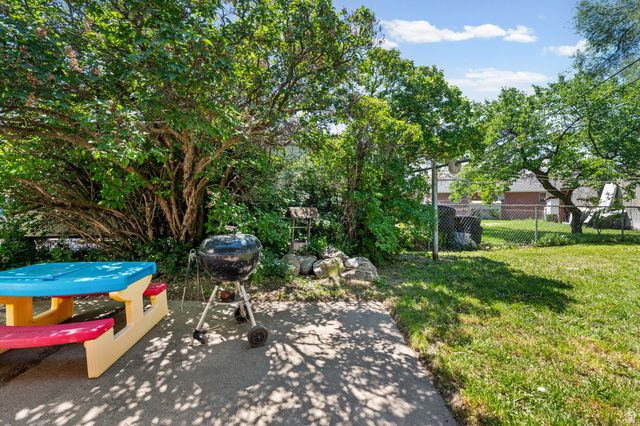 181 W FRANCIS AVE, Layton, UT 84041