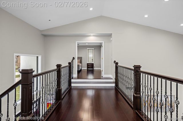 31189 Country Ridge Circle, Farmington Hills, MI 48331