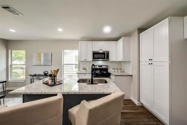 2617 Ryan Avenue, Fort Worth, TX 76110