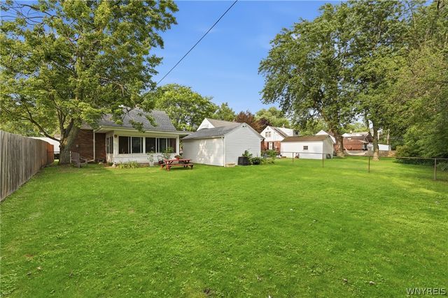 43 Norman Place, Amherst, NY 14226