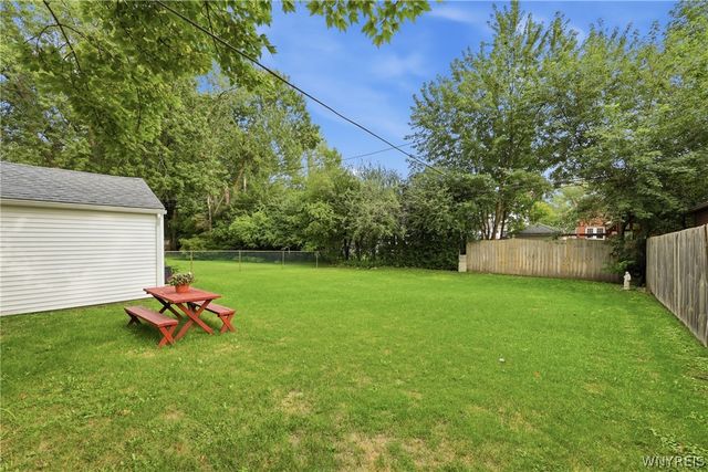 43 Norman Place, Amherst, NY 14226