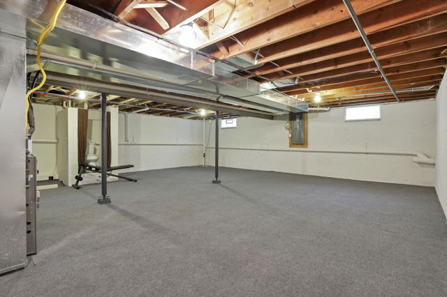 567 Franklin Avenue, Heath, OH 43056