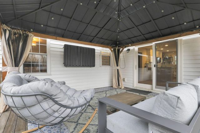 567 Franklin Avenue, Heath, OH 43056