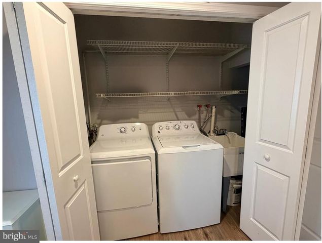 1706 SPENCER DR, Croydon, PA 19021