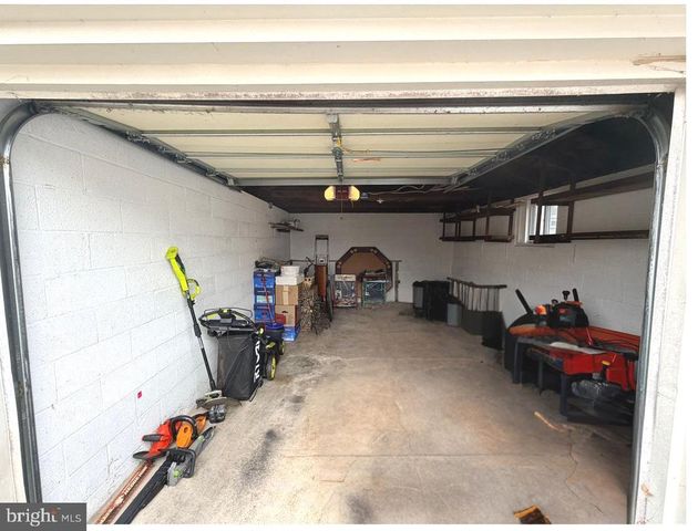 1706 SPENCER DR, Croydon, PA 19021